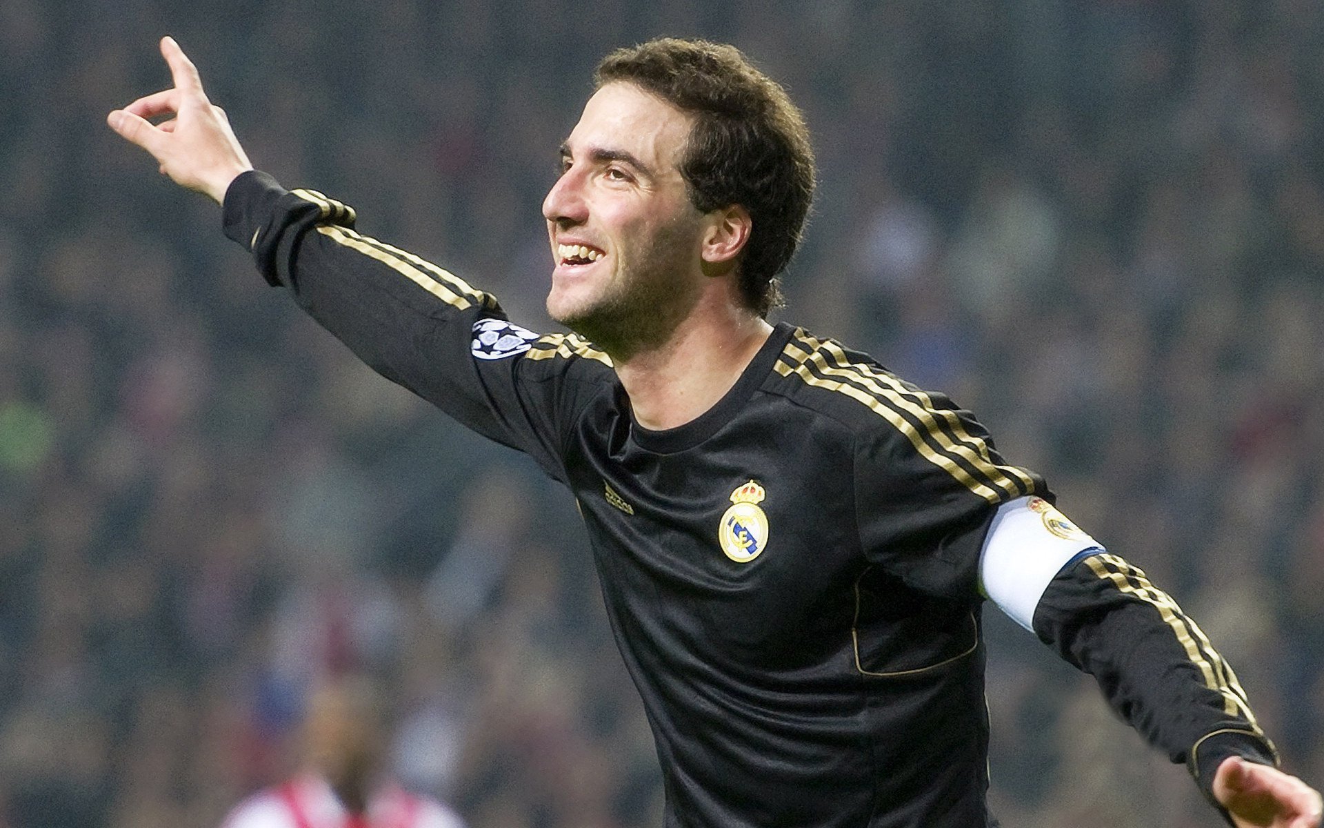 “霍斯特的技术与智慧，南非羚羊队的胜利保障”