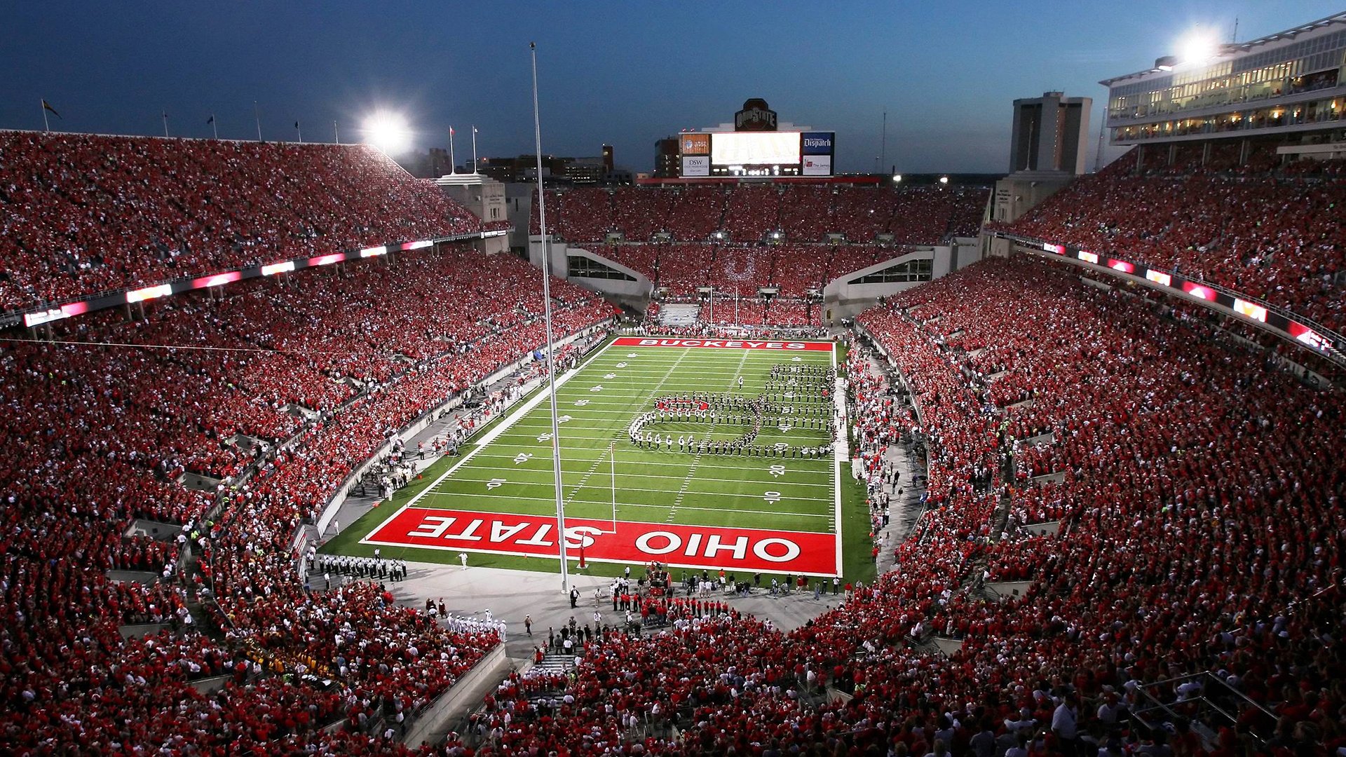 克莱尔·柯尔赞技术细腻领跑赛道，柯莱尔斯