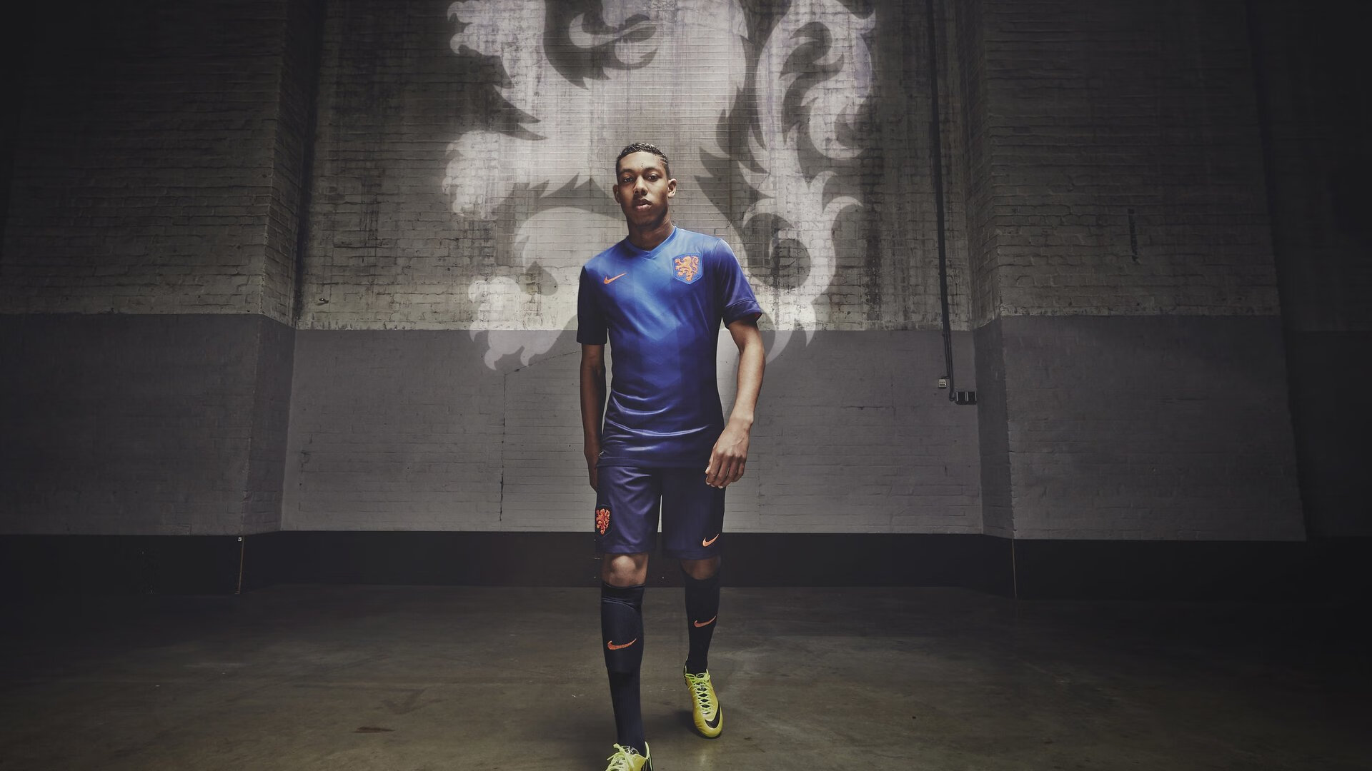 公牛队员相互鼓励强化比赛中沟通效果，公牛队怎么形容