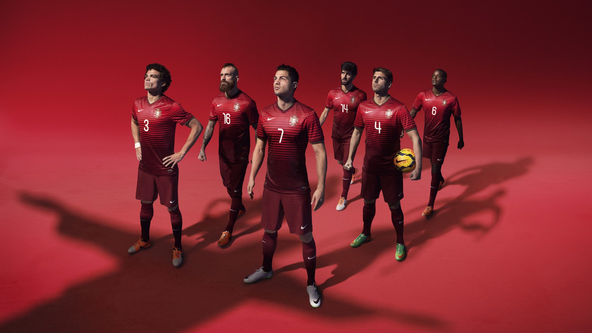 基层联赛冠军受邀观看国家队比赛体验职业氛围提升梦想感,国家队训练赛