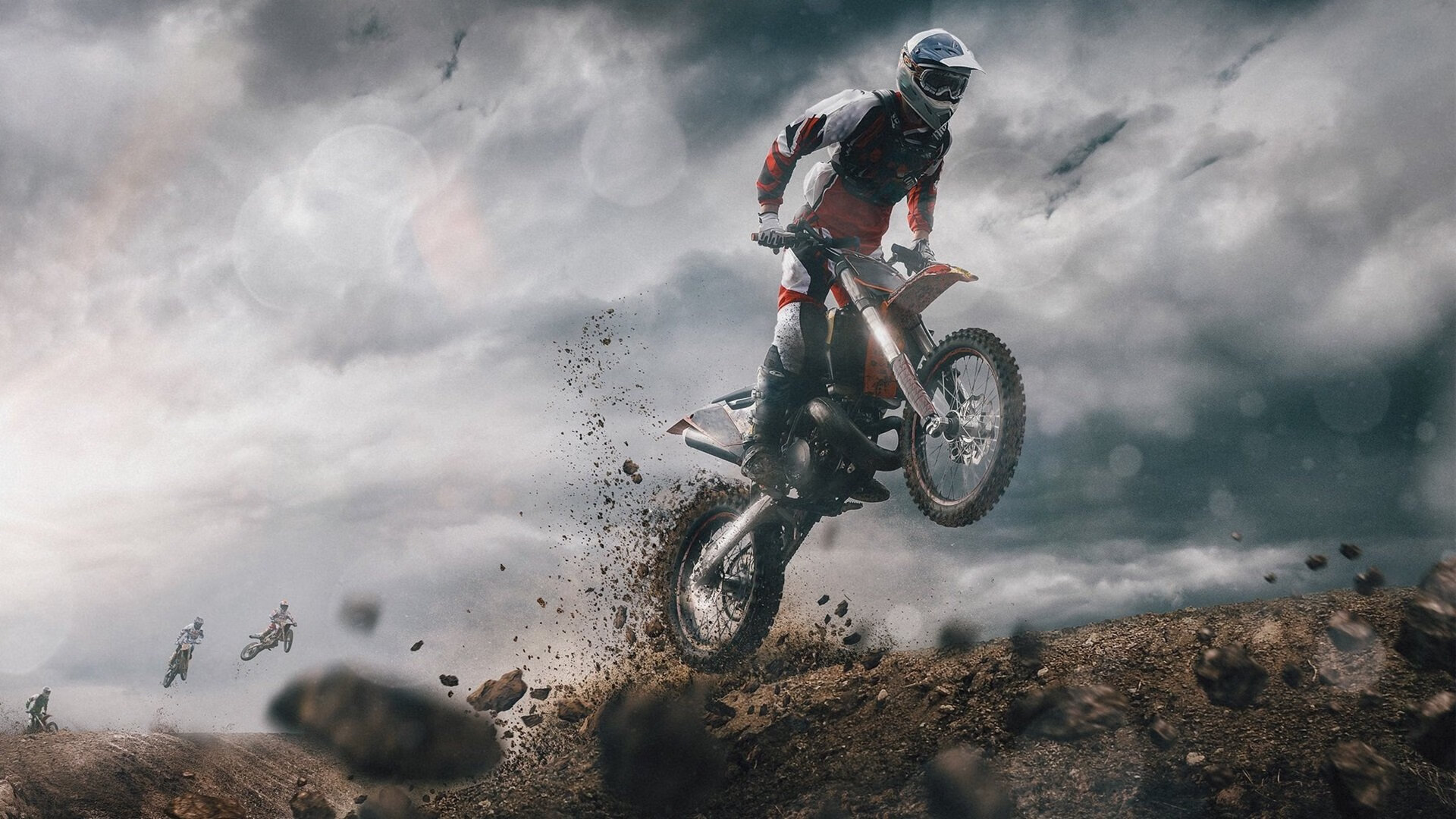 年轻泳将晋级半决赛有亮点，青年游泳比赛